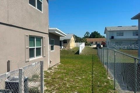 Immobilier commercial à vendre à Deltona, Floride: 28 chambres, 1185.62 m2 № 2097430 - photo 4
