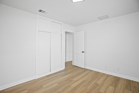 House in West Palm Beach, Florida 3 bedrooms, 130.06 sq.m. № 2177602 - photo 18