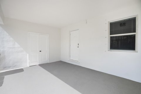 House in West Palm Beach, Florida 3 bedrooms, 130.06 sq.m. № 2177602 - photo 5