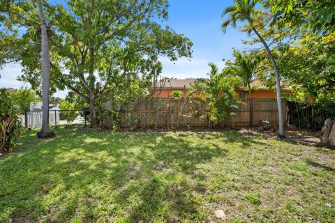 House in West Palm Beach, Florida 3 bedrooms, 130.06 sq.m. № 2177602 - photo 29