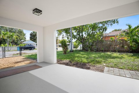 House in West Palm Beach, Florida 3 bedrooms, 130.06 sq.m. № 2177602 - photo 4