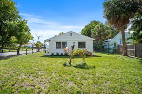 House in West Palm Beach, Florida 3 bedrooms, 130.06 sq.m. № 2177602 - photo 28