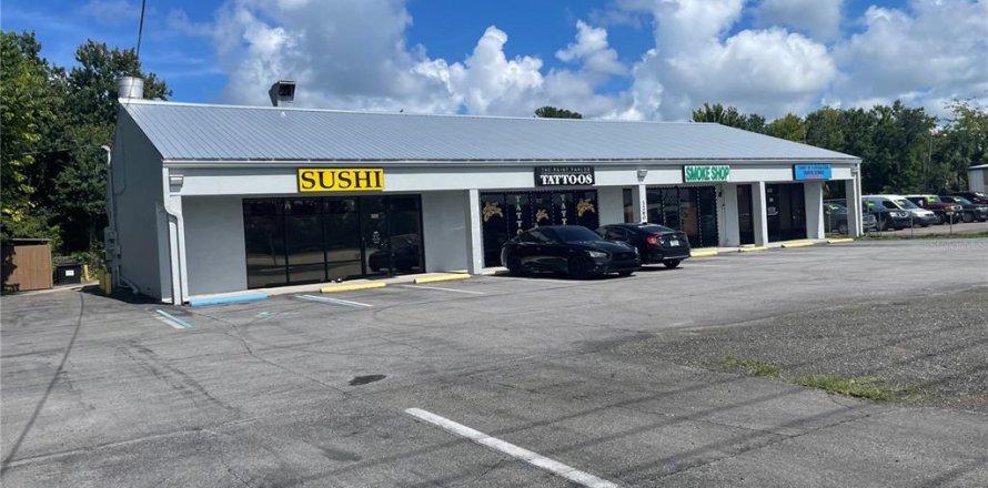 Immobilier commercial à Longwood, Floride № 1379788