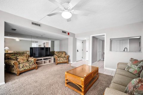 Copropriété à vendre à Clearwater, Floride: 2 chambres, 106.84 m2 № 2399257 - photo 17