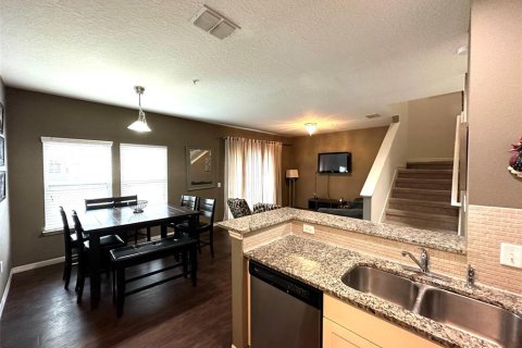 Touwnhouse à vendre à Kissimmee, Floride: 4 chambres, 157.38 m2 № 1562477 - photo 5