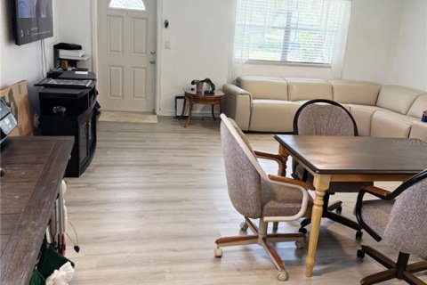 Condo in Sun City Center, Florida, 1 bedroom  № 1849608 - photo 9