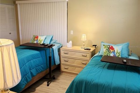 Condo in Sun City Center, Florida, 1 bedroom  № 1849608 - photo 15