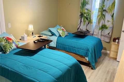 Condo in Sun City Center, Florida, 1 bedroom  № 1849608 - photo 18