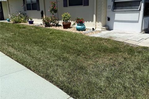 Condo in Sun City Center, Florida, 1 bedroom  № 1849608 - photo 6