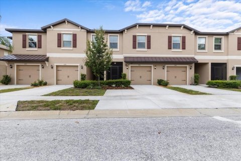 Adosado en venta en New Port Richey, Florida, 3 dormitorios, 154.78 m2 № 1811026 - foto 2