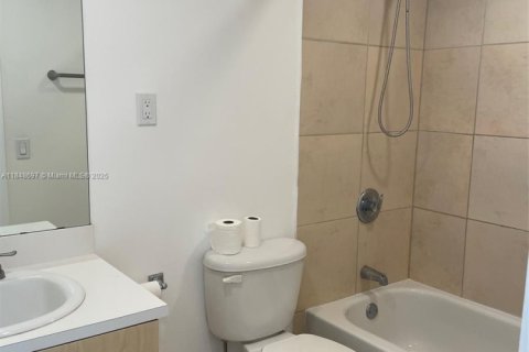 Condominio en venta en Miami Beach, Florida, 1 dormitorio, 61.5 m2 № 1850429 - foto 9