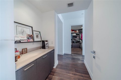 Condo in Aventura, Florida, 3 bedrooms  № 1863578 - photo 21