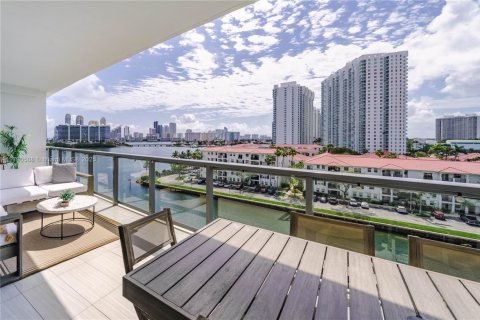 Condo in Aventura, Florida, 3 bedrooms  № 1863578 - photo 10