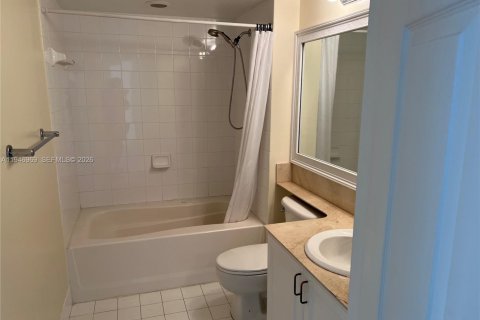 Снять в аренду кондоминиум в Майами, Флорида 1 спальня, 69.68м2, № 2007132 - фото 15