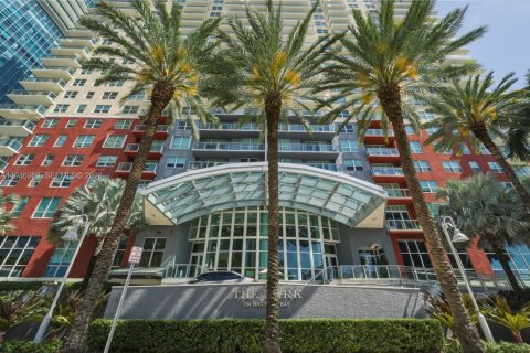 Снять в аренду кондоминиум в Майами, Флорида 1 спальня, 69.68м2, № 2007132 - фото 25