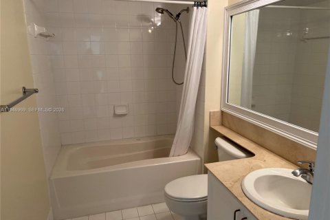 Снять в аренду кондоминиум в Майами, Флорида 1 спальня, 69.68м2, № 2007132 - фото 14