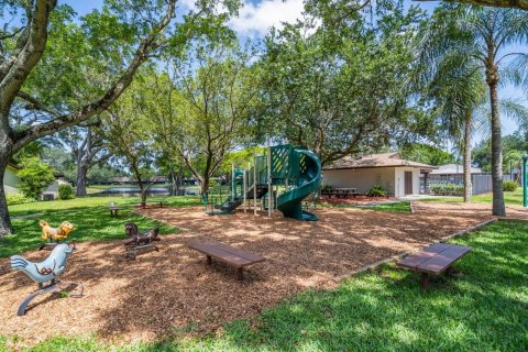 Casa en venta en Pembroke Pines, Florida, 2 dormitorios, 98.48 m2 № 1217485 - foto 1