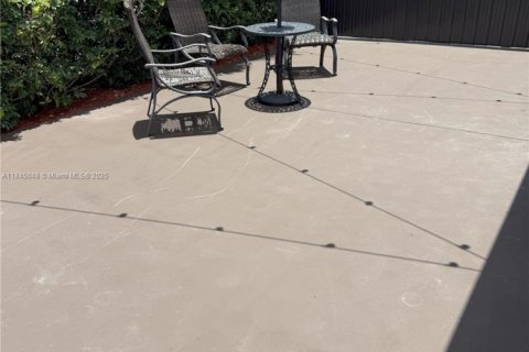Appartement à louer à Miami, Floride: 37.16 m2 № 1840773 - photo 11