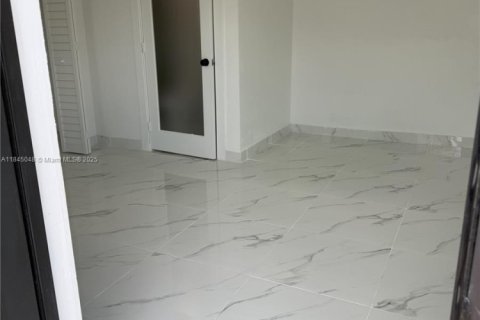 Appartement à louer à Miami, Floride: 37.16 m2 № 1840773 - photo 6