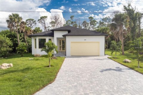 House in Rotonda, Florida 3 bedrooms, 161.46 sq.m. № 1918076 - photo 1