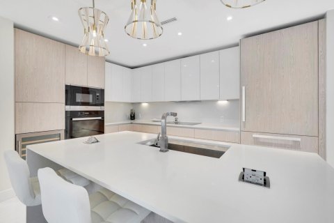 Condominio en venta en Riviera Beach, Florida, 3 dormitorios, 194.91 m2 № 2158182 - foto 11