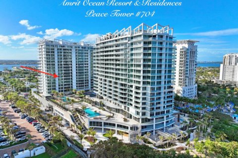 Condo in Riviera Beach, Florida, 3 bedrooms  № 2158182