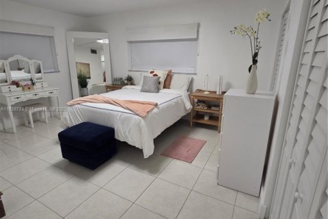 Copropriété à vendre à Hallandale Beach, Floride: 2 chambres, 101.45 m2 № 1935638 - photo 9