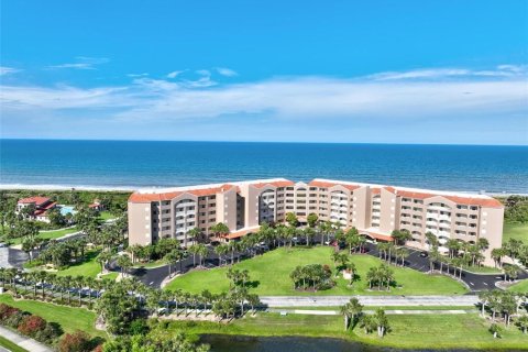 Condo in Palm Coast, Florida, 2 bedrooms  № 1789231 - photo 1