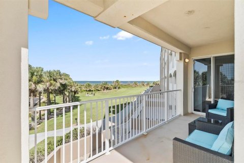 Condo in Palm Coast, Florida, 2 bedrooms  № 1789231 - photo 22