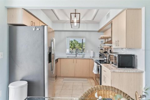 Condo in Palm Coast, Florida, 2 bedrooms  № 1789231 - photo 11