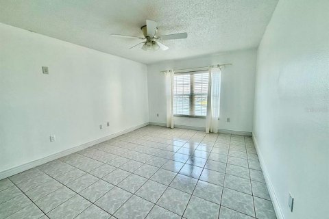 Condominio en alquiler en Clearwater, Florida, 1 dormitorio, 71.53 m2 № 1915231 - foto 13