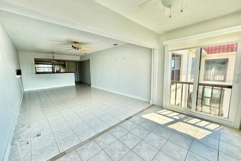 Condominio en alquiler en Clearwater, Florida, 1 dormitorio, 71.53 m2 № 1915231 - foto 7