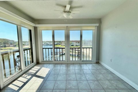 Condominio en alquiler en Clearwater, Florida, 1 dormitorio, 71.53 m2 № 1915231 - foto 12