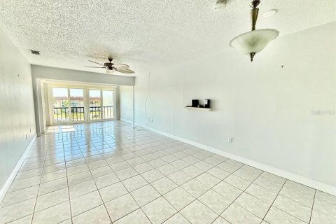 Condominio en alquiler en Clearwater, Florida, 1 dormitorio, 71.53 m2 № 1915231 - foto 6
