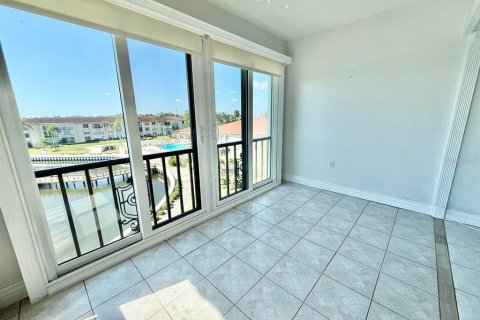 Condominio en alquiler en Clearwater, Florida, 1 dormitorio, 71.53 m2 № 1915231 - foto 11
