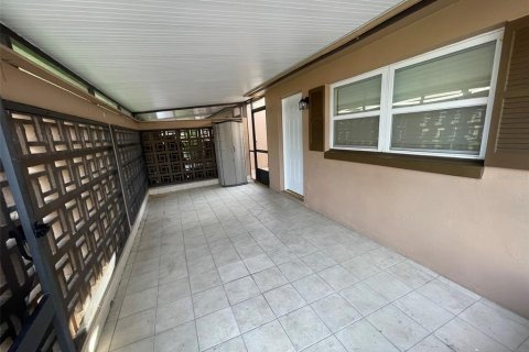 Condo in Casselberry, Florida, 1 bedroom  № 1847088 - photo 1