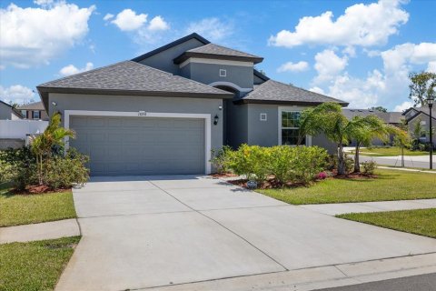 Villa ou maison à louer à Seffner, Floride: 4 chambres, 193.05 m2 № 1590093 - photo 1