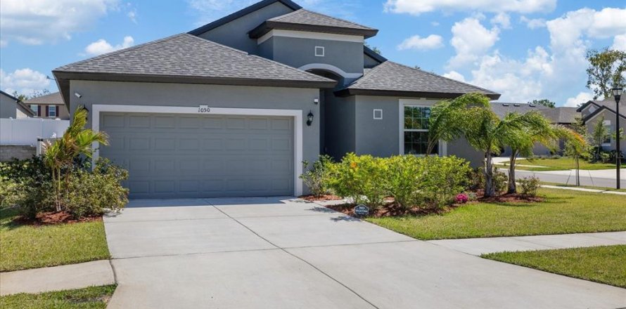 Villa ou maison à Seffner, Floride 4 chambres, 193.05 m2 № 1590093