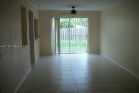 Купить таунхаус в Хомстед, Флорида 4 спальни, 150.32м2, № 2032991 - фото 6