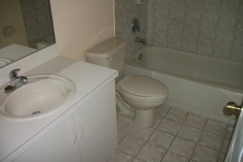 Купить таунхаус в Хомстед, Флорида 4 спальни, 150.32м2, № 2032991 - фото 28