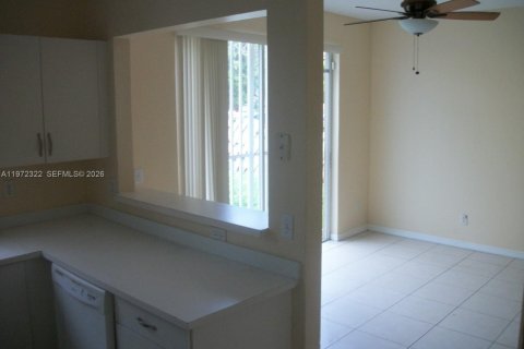 Купить таунхаус в Хомстед, Флорида 4 спальни, 150.32м2, № 2032991 - фото 8