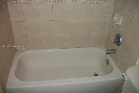 Купить таунхаус в Хомстед, Флорида 4 спальни, 150.32м2, № 2032991 - фото 25