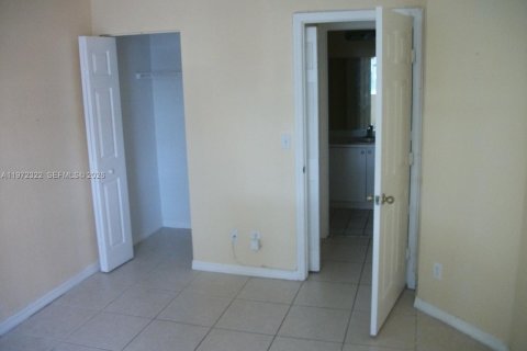 Купить таунхаус в Хомстед, Флорида 4 спальни, 150.32м2, № 2032991 - фото 17