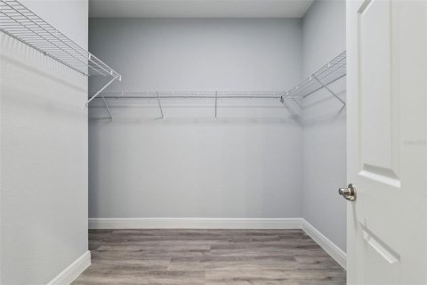 Villa ou maison à vendre à Deltona, Floride: 4 chambres, 212.84 m2 № 2280279 - photo 16