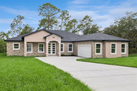 Villa ou maison à Deltona, Floride 4 chambres, 212.84 m2 № 2280279