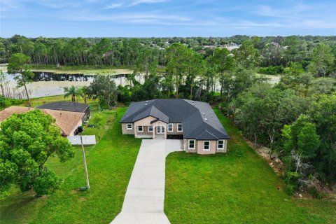 Villa ou maison à vendre à Deltona, Floride: 4 chambres, 212.84 m2 № 2280279 - photo 30