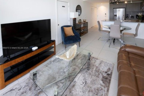 Снять в аренду квартиру в Дорал, Флорида 1 спальня, 96.62м2, № 1878513 - фото 8