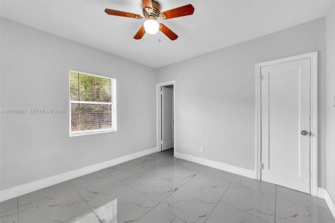 Casa en alquiler en Fort Lauderdale, Florida, 1 dormitorio, 42.83 m2 № 2044164 - foto 19