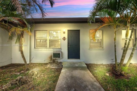 Casa en Fort Lauderdale, Florida 1 dormitorio, 42.83 m2 № 2044164