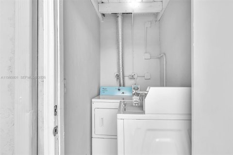 Casa en alquiler en Fort Lauderdale, Florida, 1 dormitorio, 42.83 m2 № 2044164 - foto 26